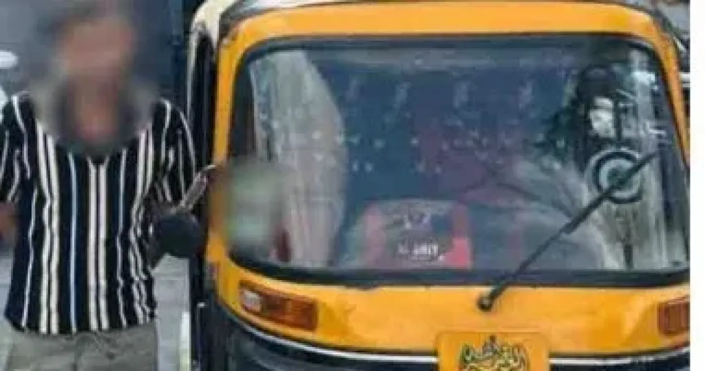 توك توك 