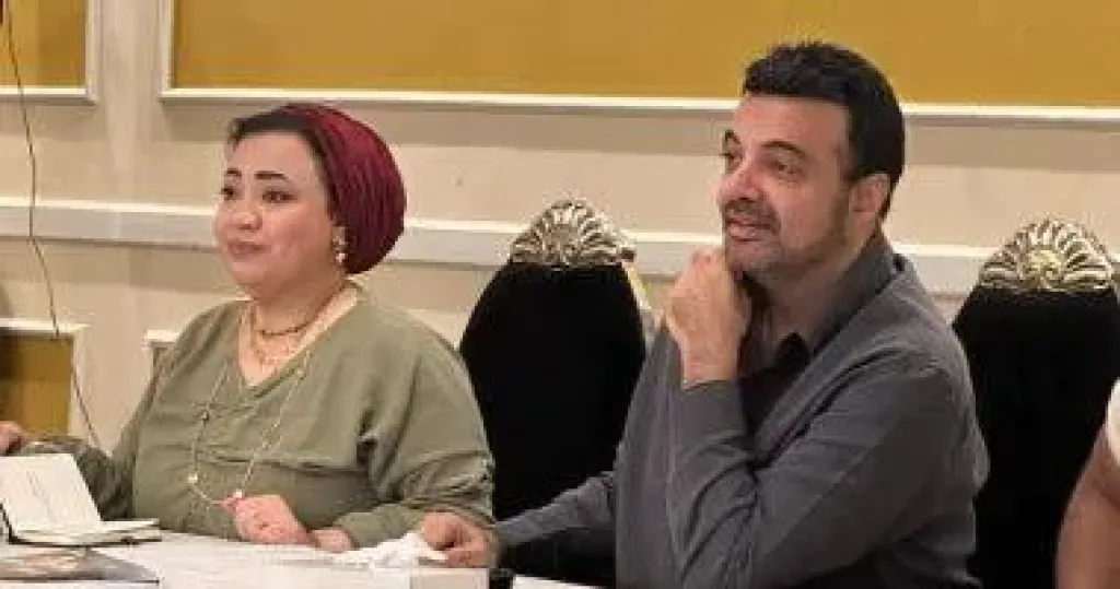 عمرو محمود ياسين 