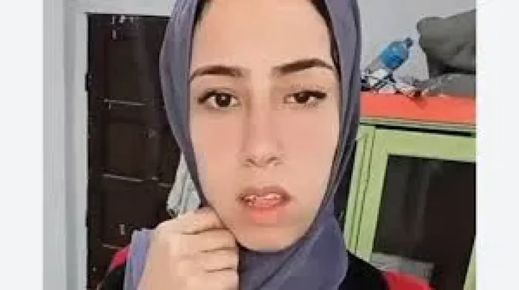 علياء قمرون