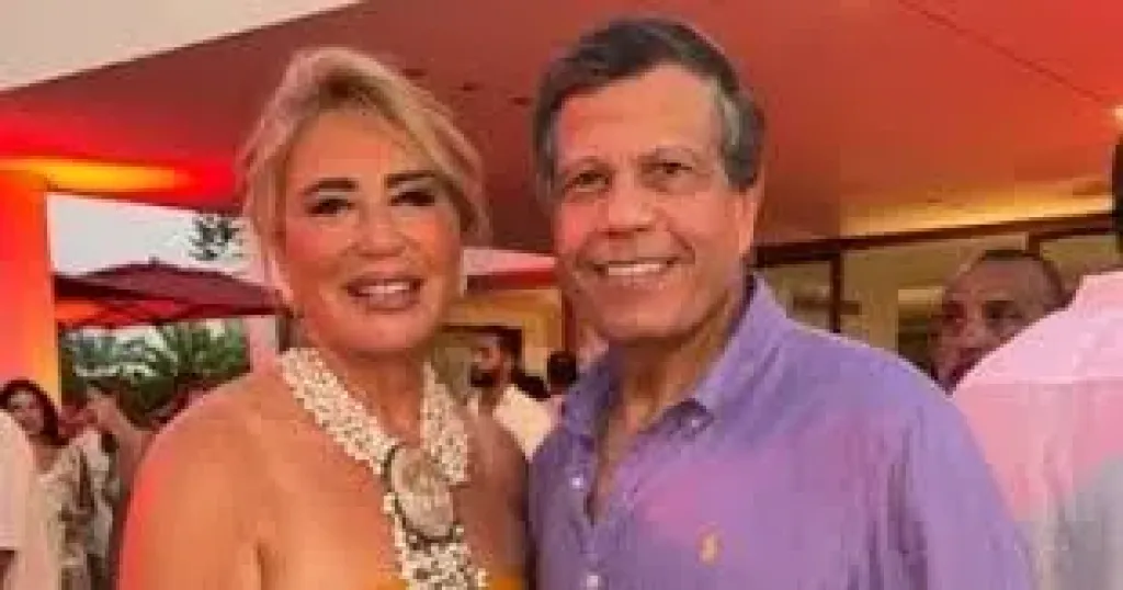 ايناس الدغيدي وزوجها
