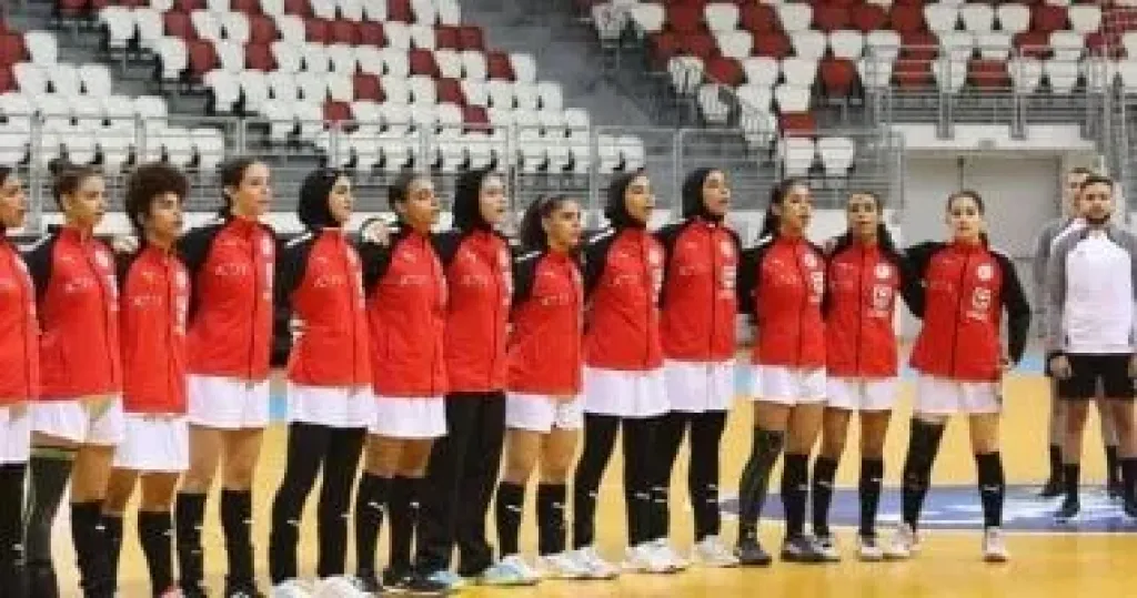 ناشئات اليد