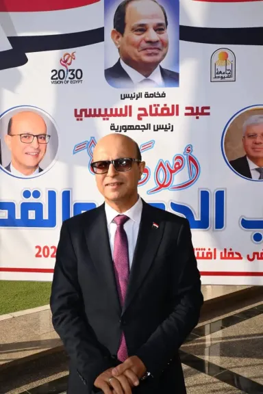 جانب من متابعه 