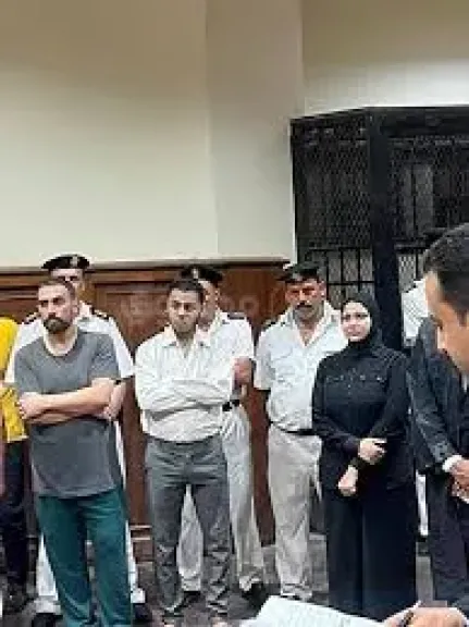 المتهمين