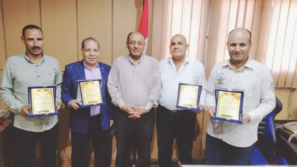 تكريم مهندسي البحيرة 