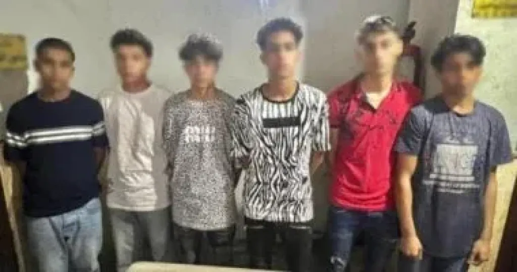 المتهمين 