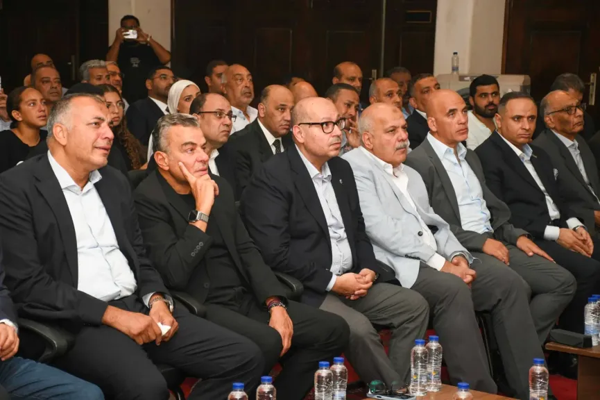 ياسر إدريس يطلق اسم الراحل وائل عزت على بطولة كأس مصر لكرة الماء مدى الحياة 