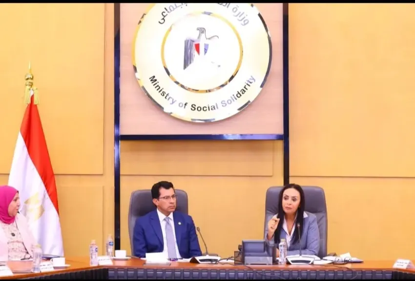 وزيرا التضامن والرياضة 