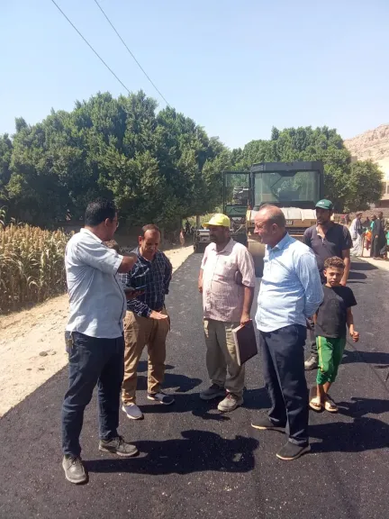 جانب من متابعه 