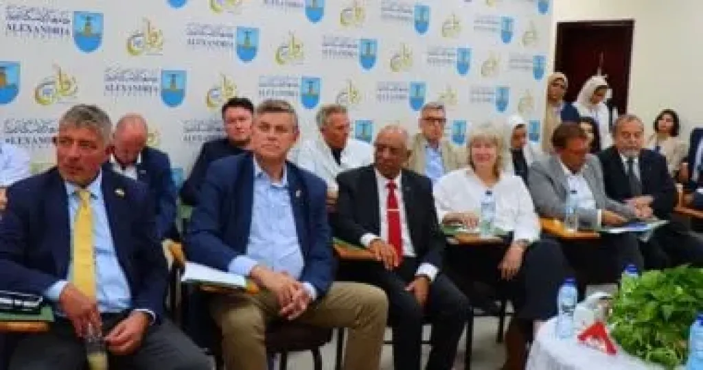 جامعة الإسكندرية تستقبل سفير الدنمارك وأعضاء البرلمان