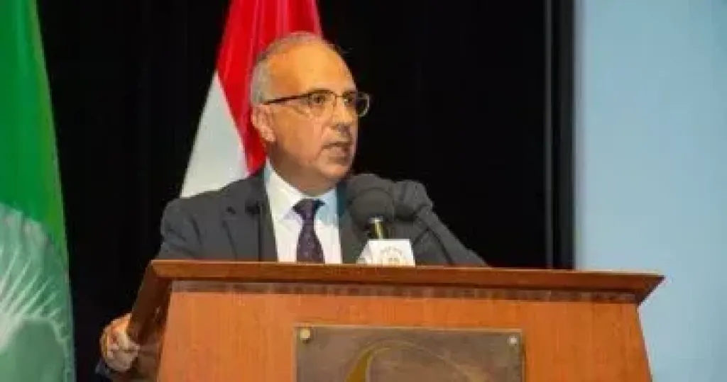 وزير الري 