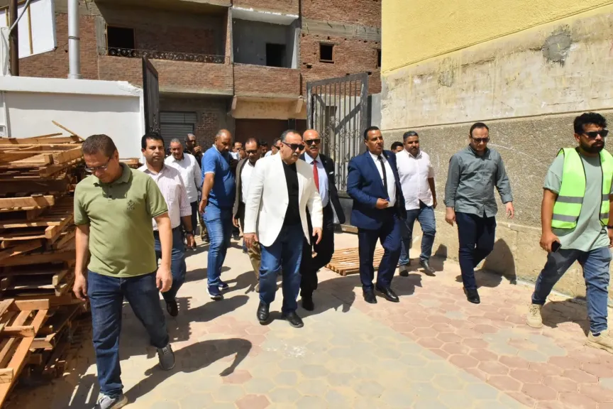 محافظ أسيوط 