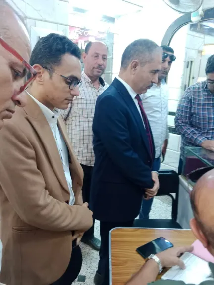 جانب من متابعه 