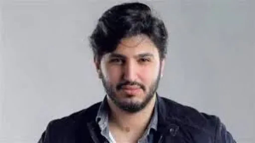 الفنان محمد فضل شاكر