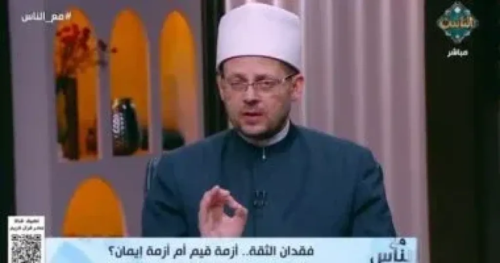 الدكتور أسامة فخري 