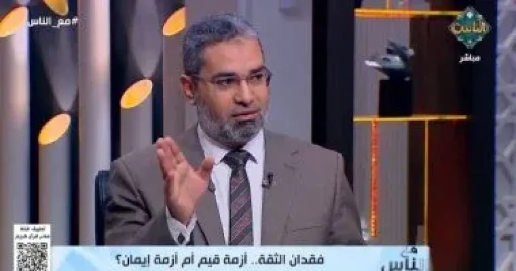 الدكتور أحمد الرخ