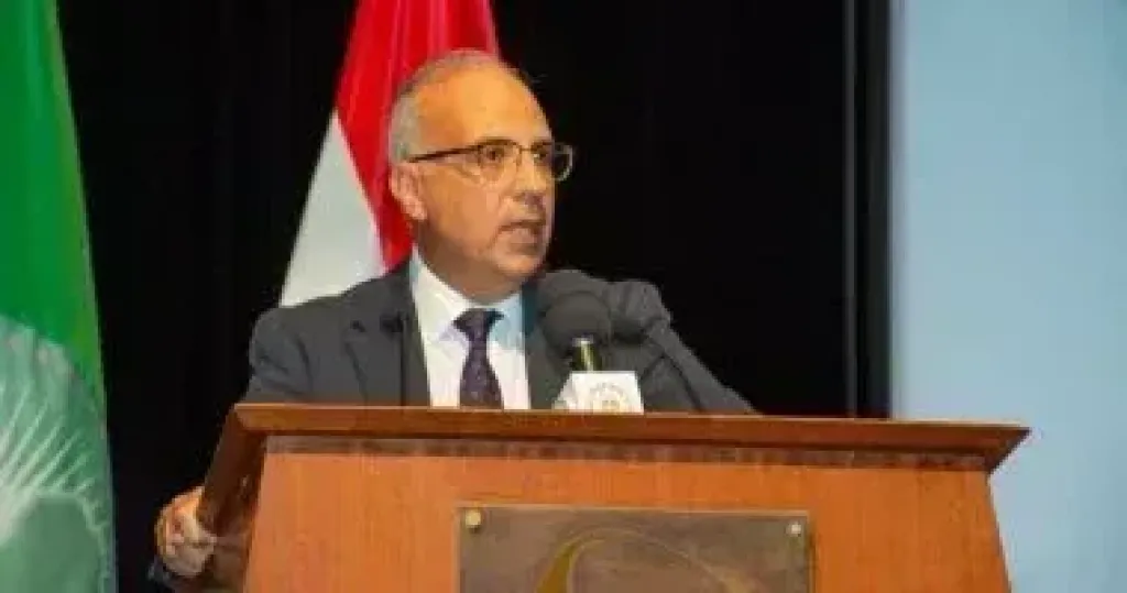 وزير الري 