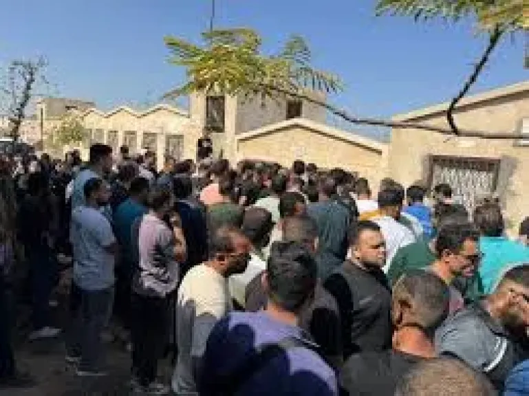 جانب من تشيع جنازه