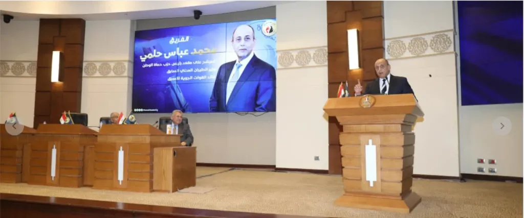 الفريق محمد عباس حلمى رئيس حزب حماة الوطن