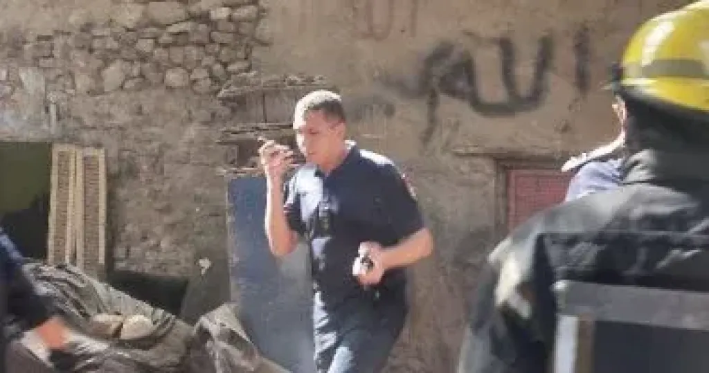 انهيار جزئى لمنزل من طابقين فى الساحل