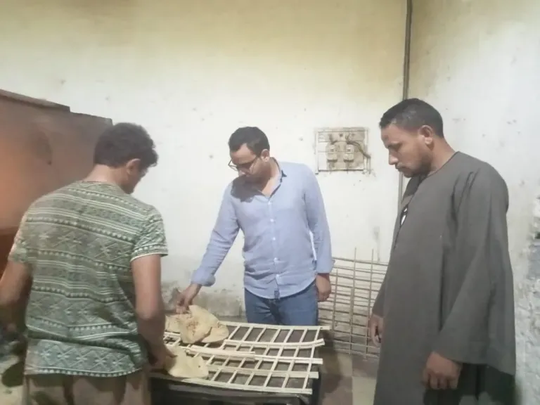 جانب من متابعه 