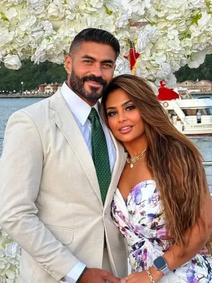 خالد سليم وزوجته