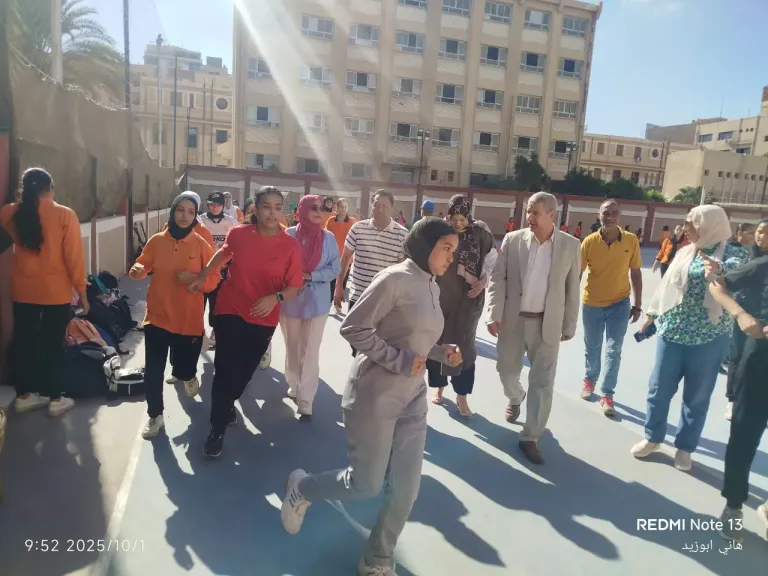 جانب من المتابعة 