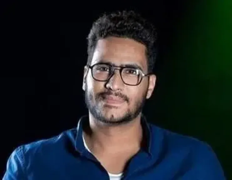 الكاتب محمود حجاج