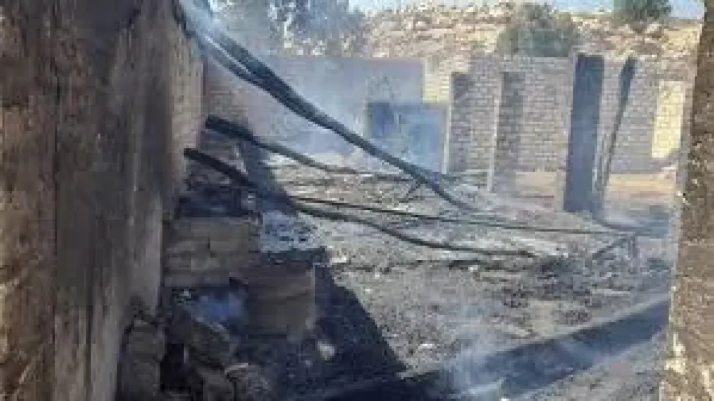 جانب من الحريق