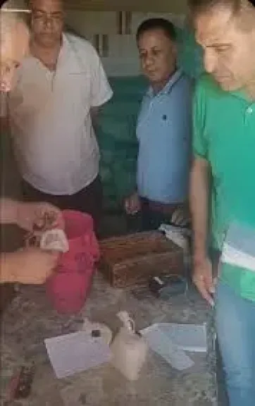 مدير تموين الاسماعيليه خلال فحص الشكوى