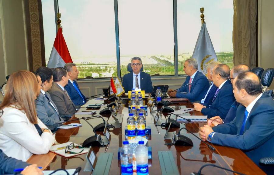 إجتماع وزير التموين 