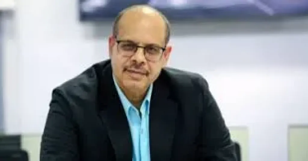 الكاتب الصحفي اكرم القصاص