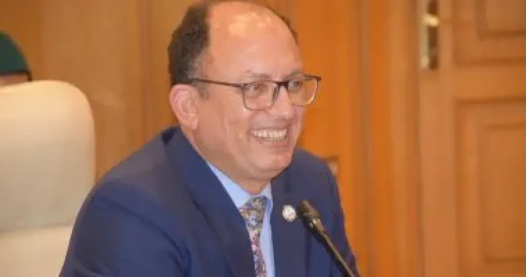 رئيس جامعة حلوان 