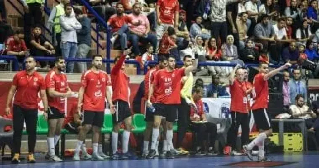 يد الاهلي 