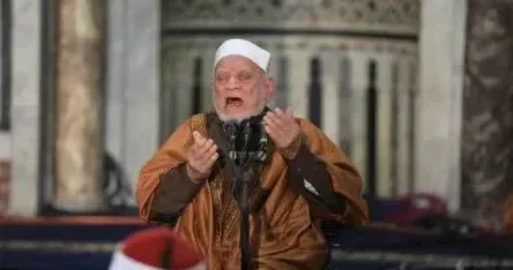 أحمد عمر هاشم 
