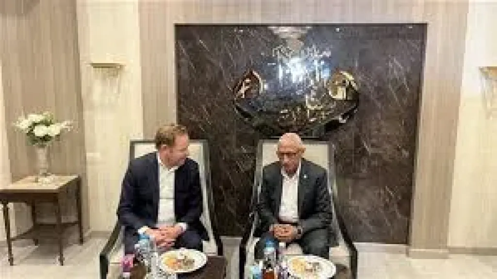 محافظ شمال سيناء خلال الاستقبال