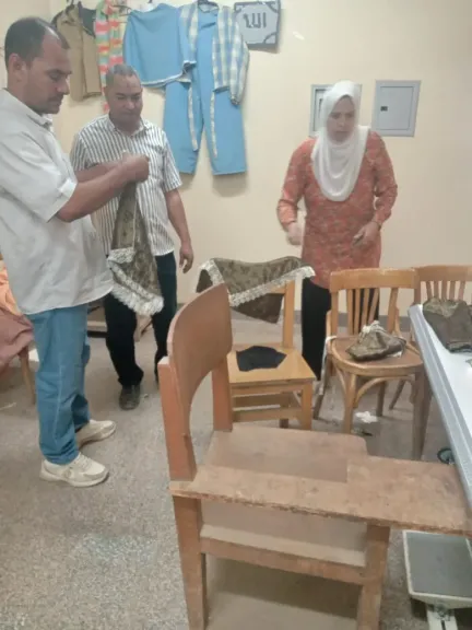 جانب من متابعه 