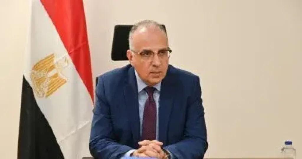وزير الري 