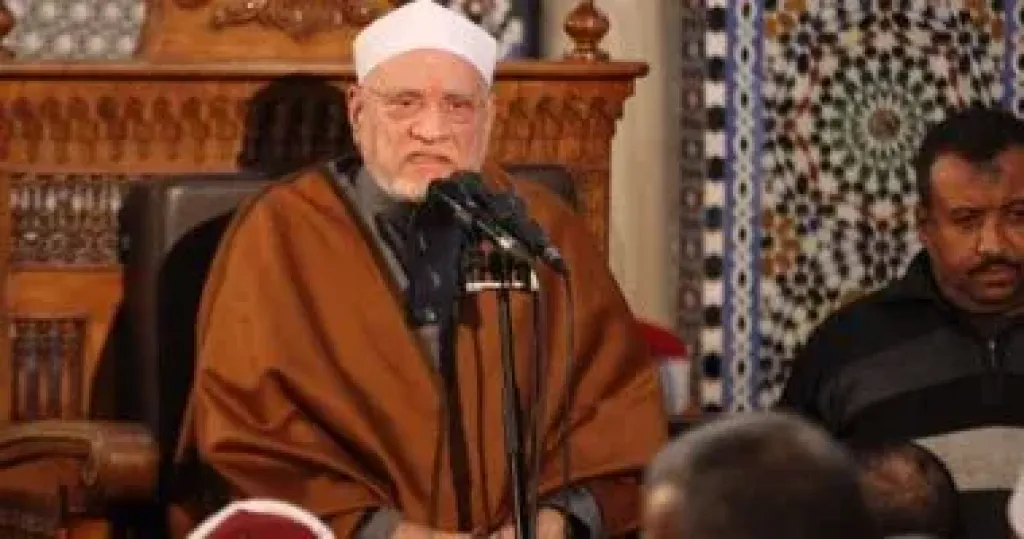   الدكتور احمد عمر هاشم