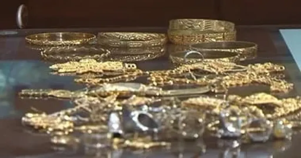 مصوغات الذهبية