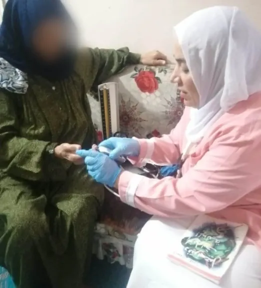 جانب من توقيع الكشف الطبى 