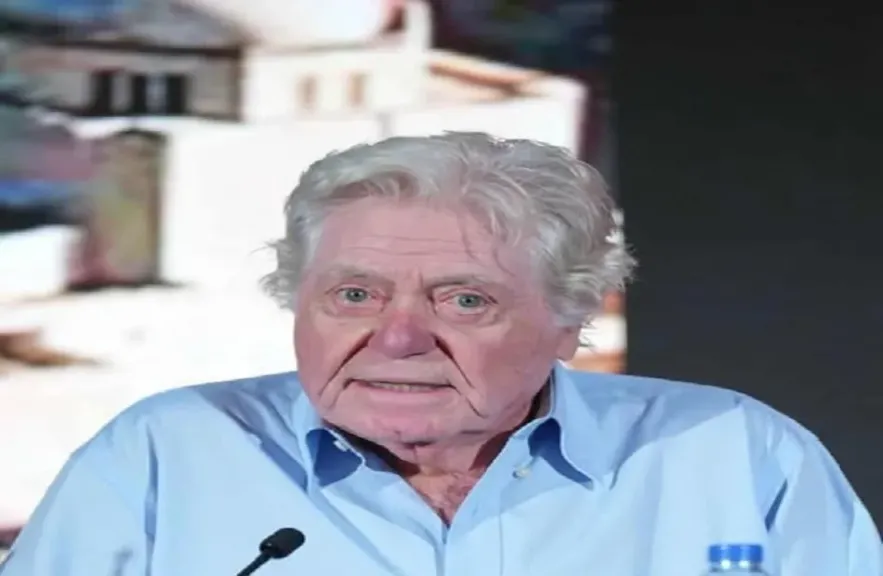 النجم حسين فهمي، رئيس مهرجان القاهرة السينمائي