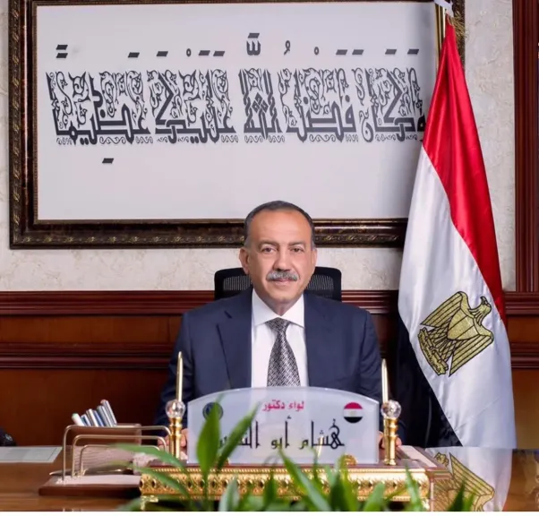 جانب من متابعه 