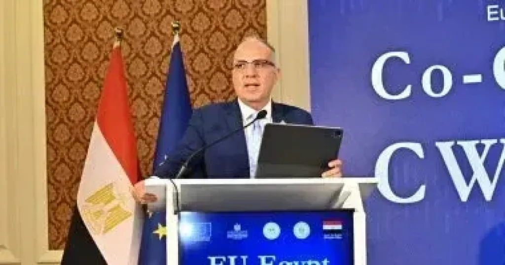 وزير الري 