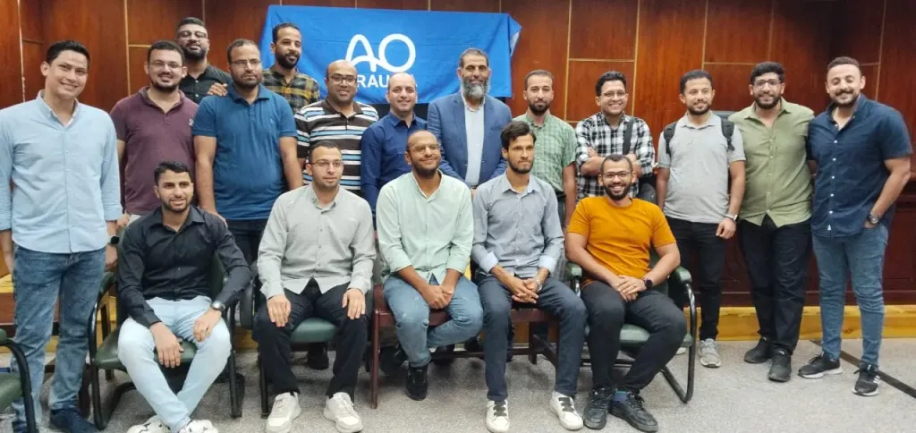 جانب من متابعه 