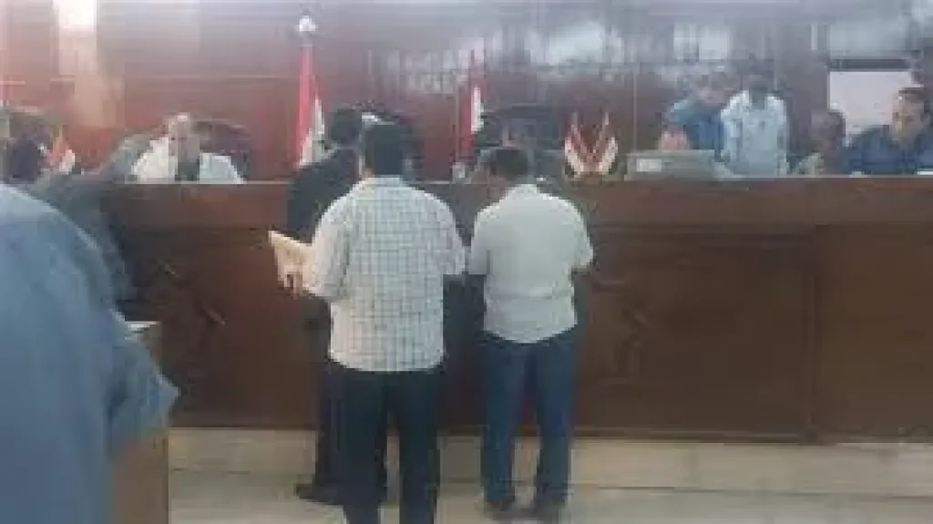 جانب من تلقى طلبات الترشيح