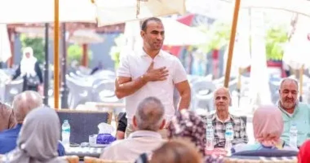 جلسة مرشحى الأهلى مع رواد النادي