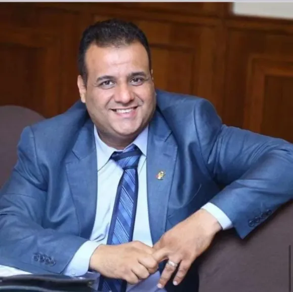 الدكتور إبراهيم أمين