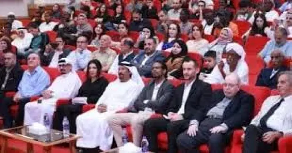 جانب من الأمسية الشعرية