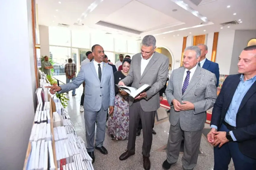 افتتاح منفذ لبيع إصدارات هيئة الكتاب بمكتبة مصر العامة في أسوان ضمن خطة نشر الثقافة في المحافظات