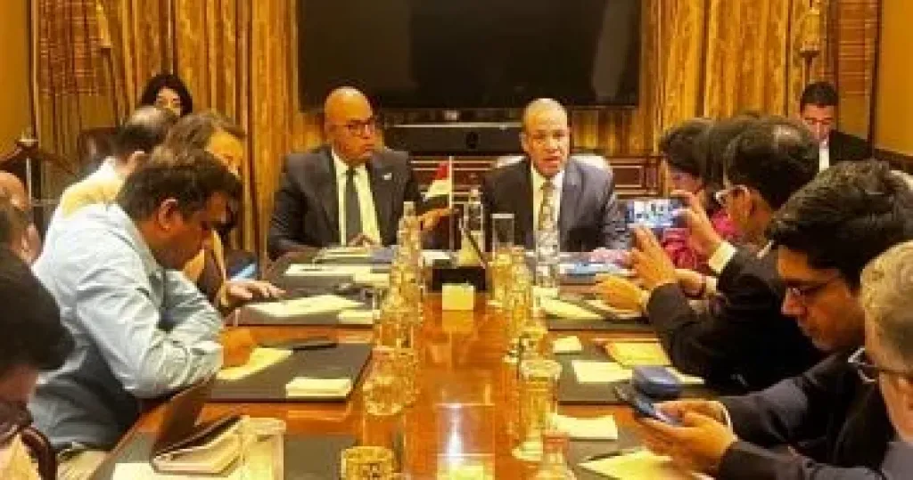 جانب من الاجتماع 